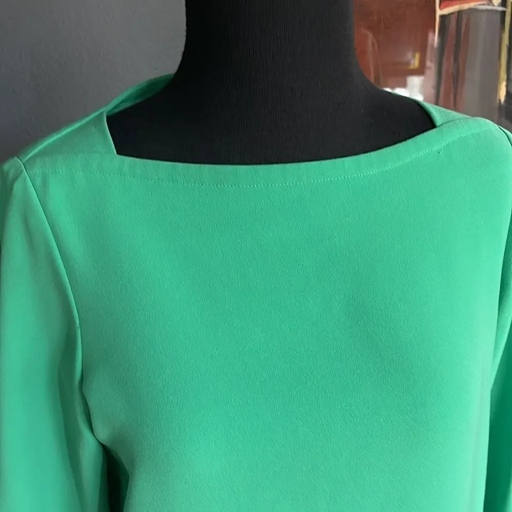 Ann Taylor LOFT bright mint boatneck 3/4 sleeve crepe dropped welted pockets top - Picture 2 of 6